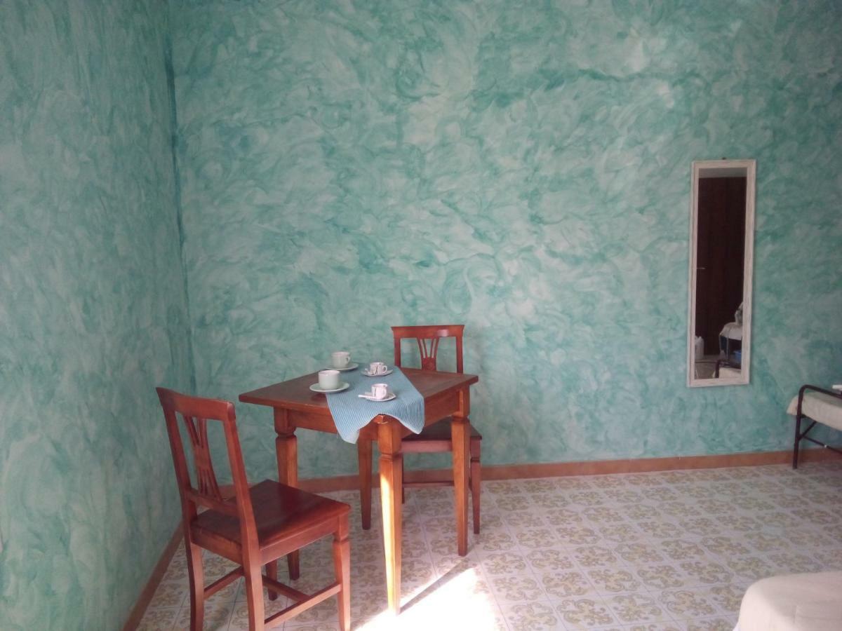 Hotel Bed & Breakfast La Terrazza Latina Zewnętrze zdjęcie
